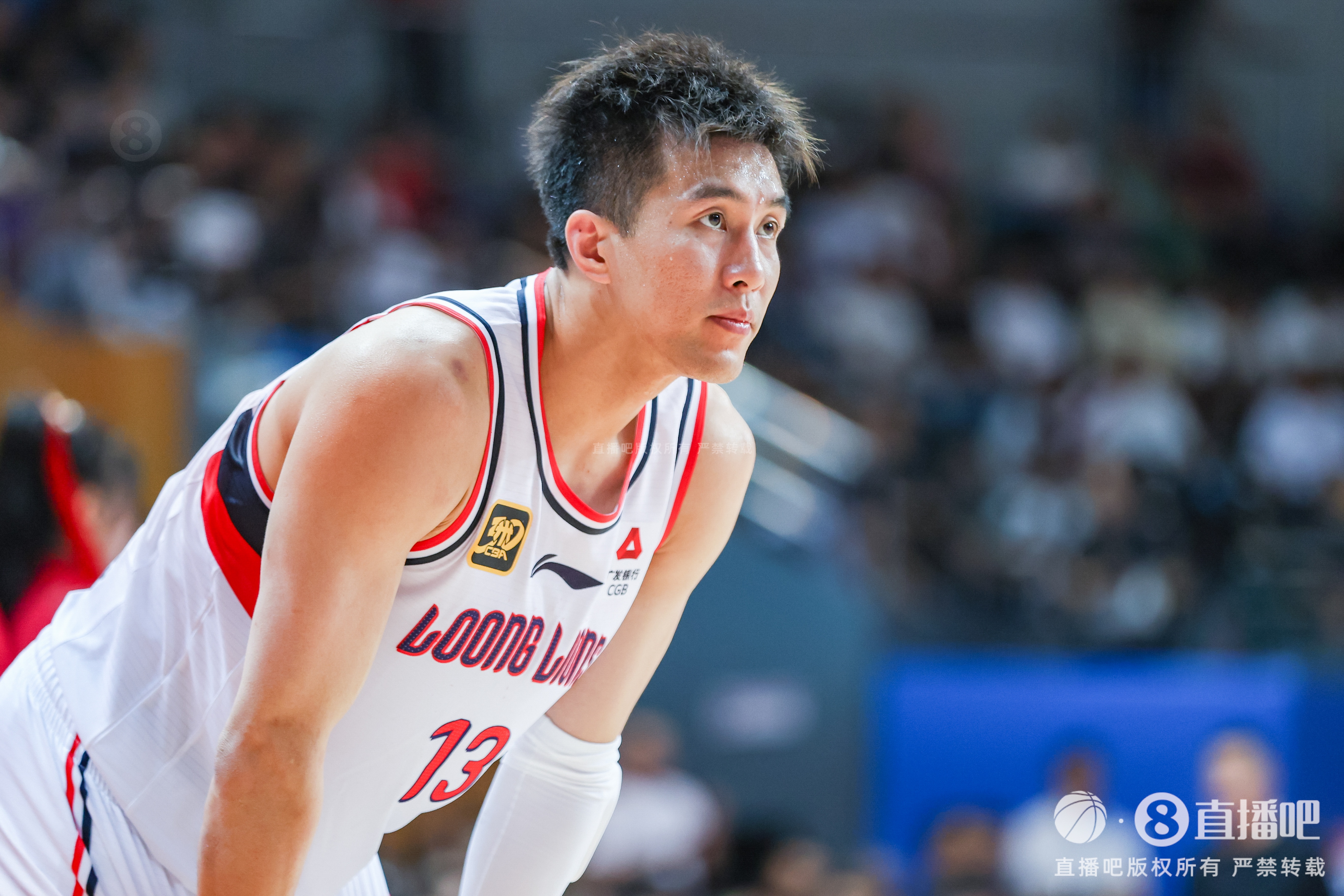 探长：郭艾伦在训练中意外伤到面部 已住院缝针 全明星赛出战成疑 缩略图