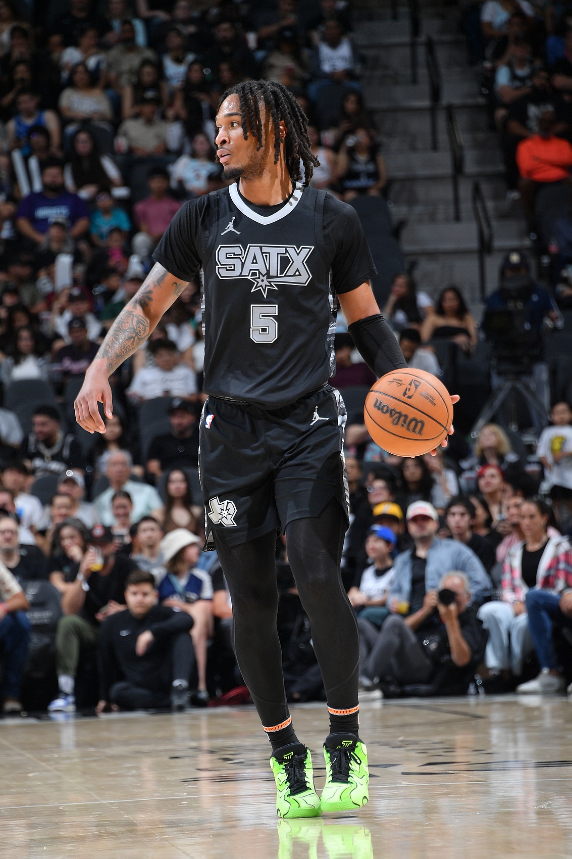 卡斯尔：犯规问题让比赛变得很难 防守时我无法真正触碰对方 缩略图