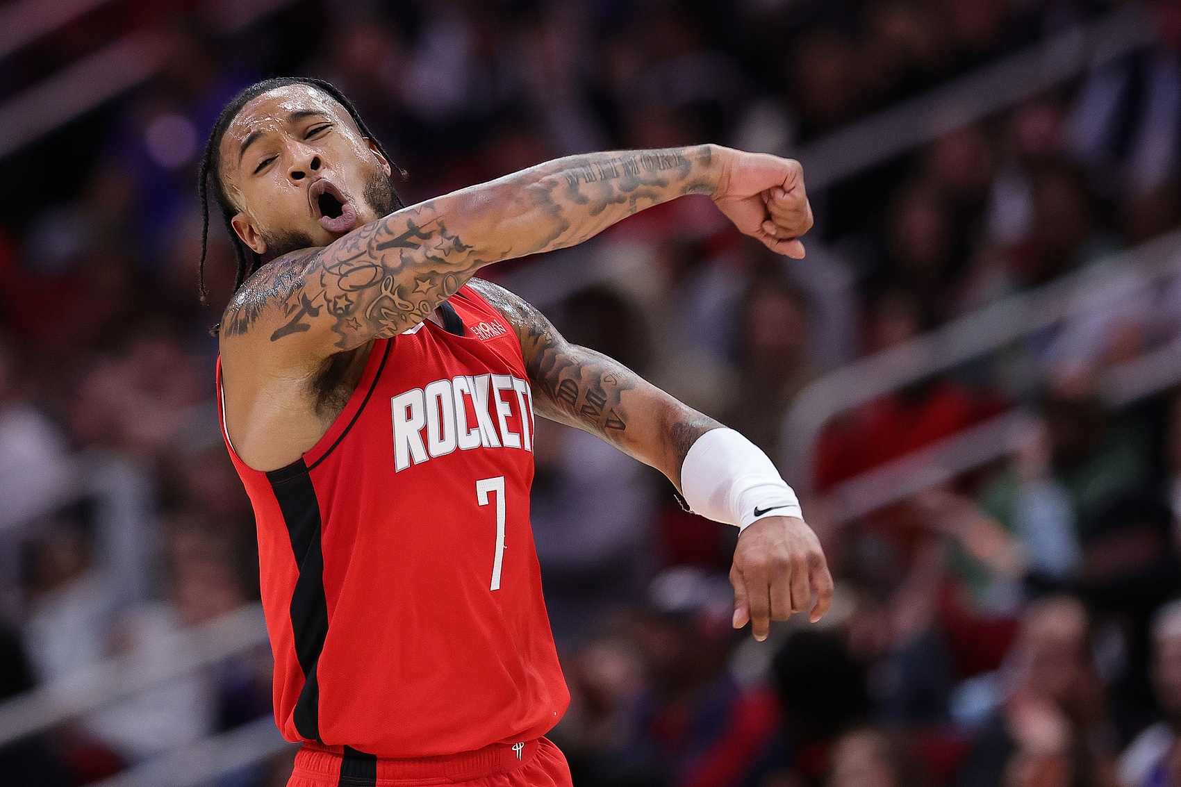 队记：惠特摩尔从小就喜欢看奇才比赛 他放学时父亲总会送他球票 缩略图